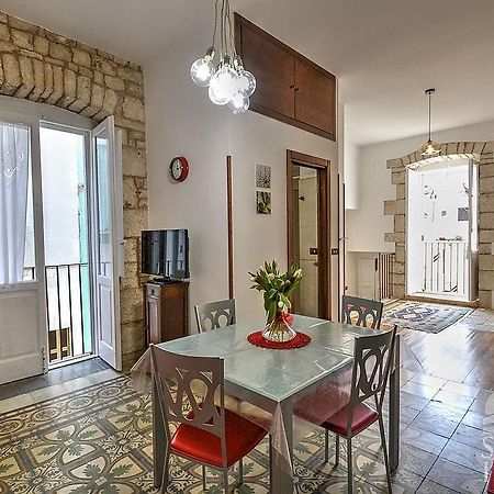 Antiche Mura Apartments "Nel Cuore Della Puglia"Bivani, Cucina, Terrazzo 투리 외부 사진