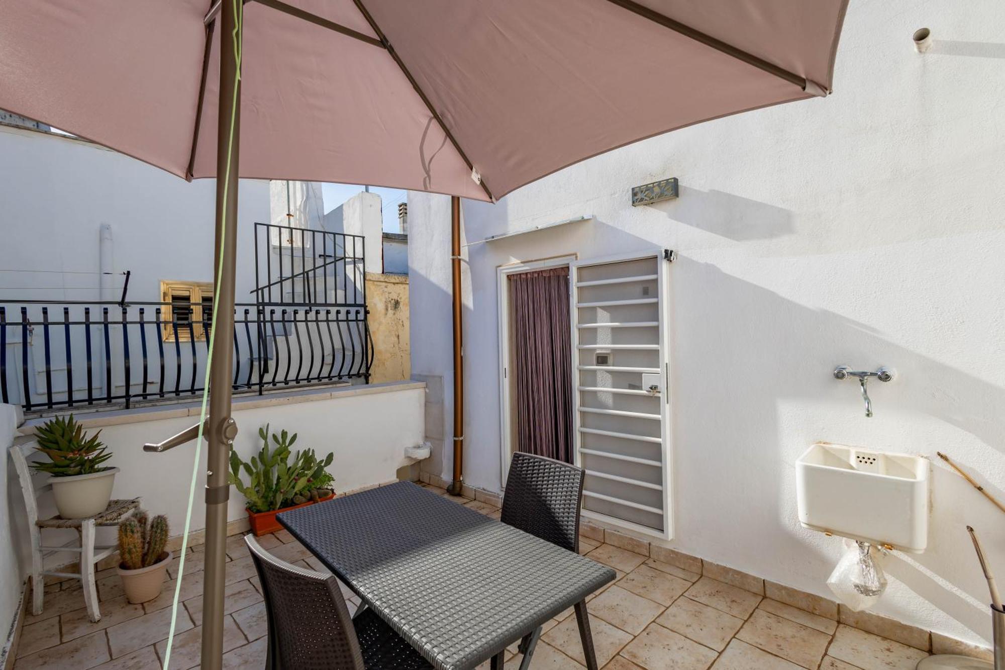 Antiche Mura Apartments "Nel Cuore Della Puglia"Bivani, Cucina, Terrazzo 투리 외부 사진