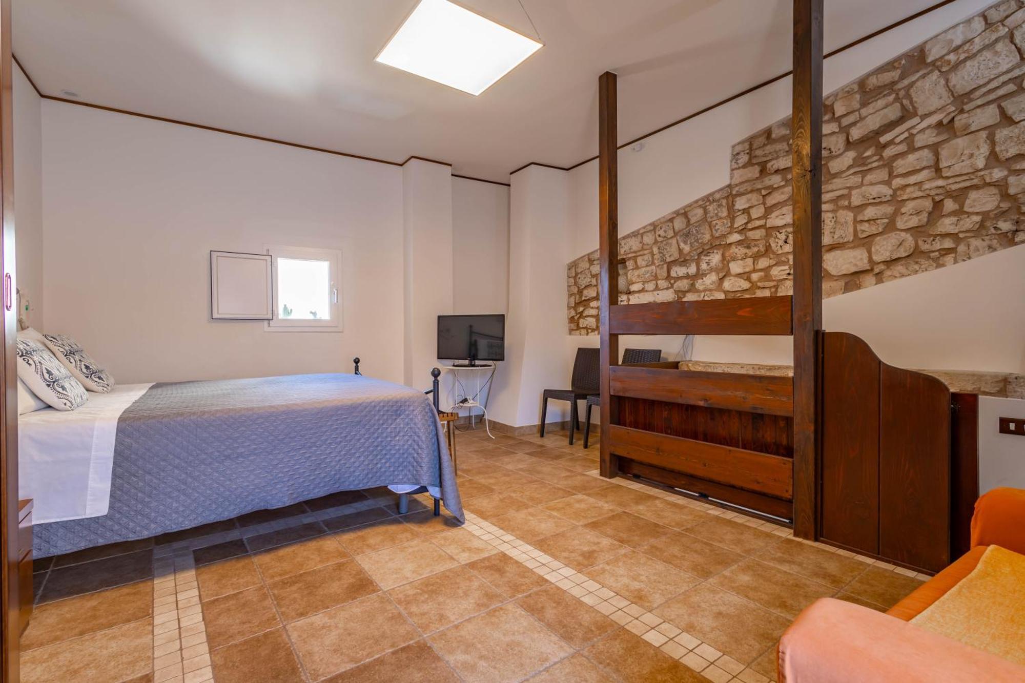Antiche Mura Apartments "Nel Cuore Della Puglia"Bivani, Cucina, Terrazzo 투리 외부 사진