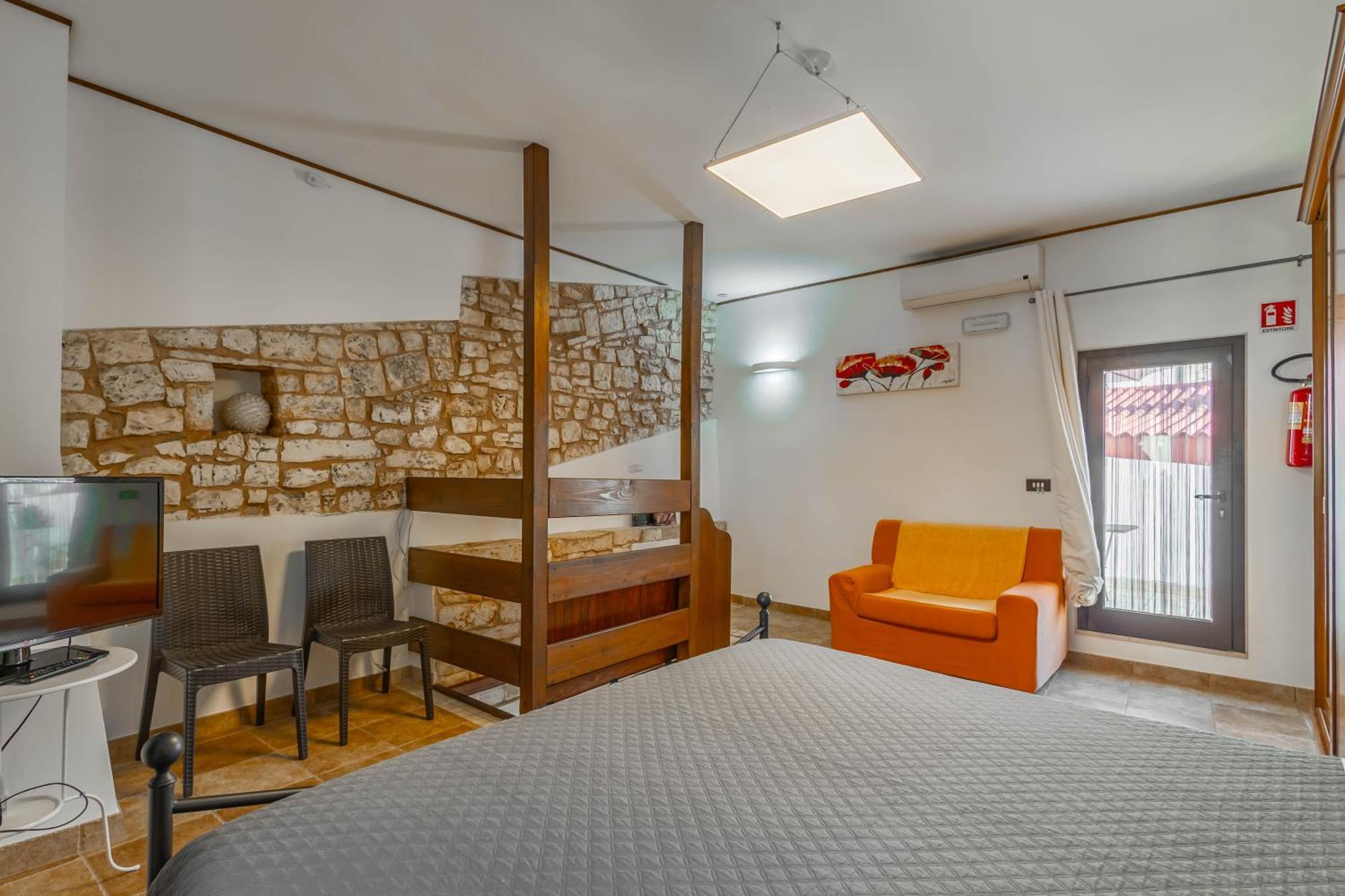 Antiche Mura Apartments "Nel Cuore Della Puglia"Bivani, Cucina, Terrazzo 투리 외부 사진